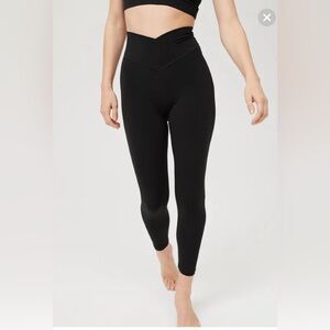 OFFLINE By Aerie Real Me High Waisted Crossover Legging